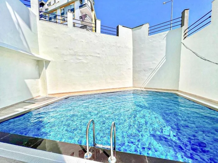 Furnished 1+1 apartment in a modern complex in Alanya, Mahmutlar No. 11249 [ID: 11249]